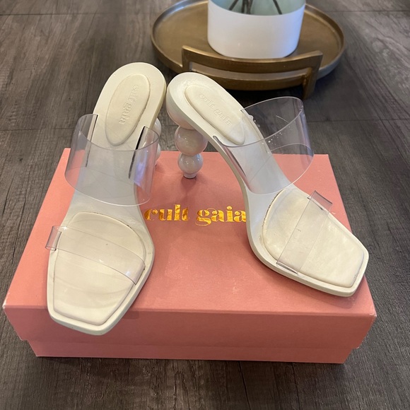 Cult Gaia Vita Sandals - Picture 8 of 14